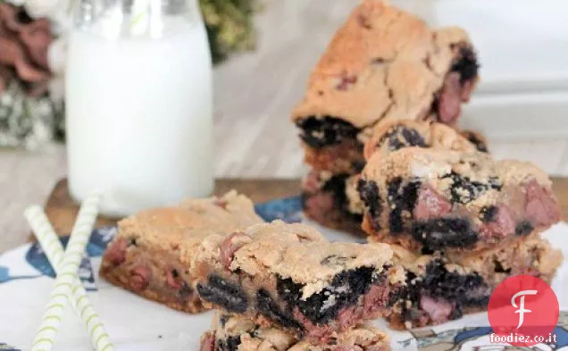 Barrette di burro di arachidi con gocce di cioccolato Oreo