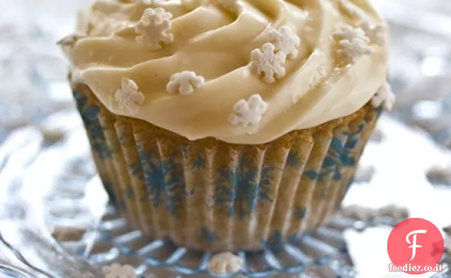 Cupcakes alla vaniglia senza glutine con glassa Vegan Buttercream