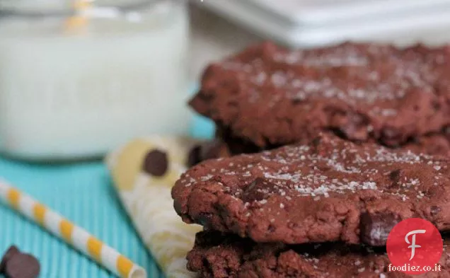 Biscotti al cioccolato doppio salato al burro marrone