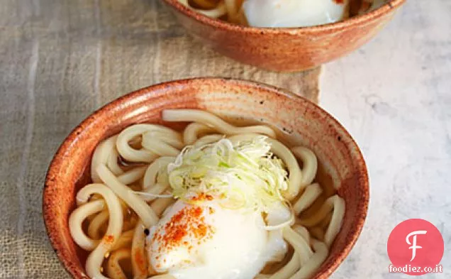 Udon con uovo morbido e cipolla verde (Onsen Tamago Udon)