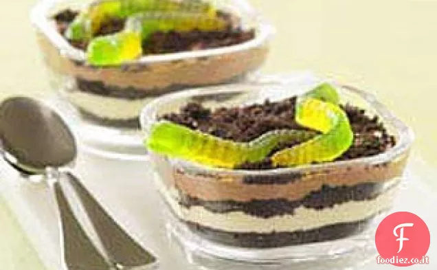 Tazze di sporcizia o sabbia (Parfaits budino Oreo)