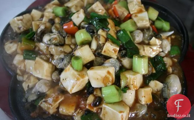 Tofu al vapore con salsa di funghi