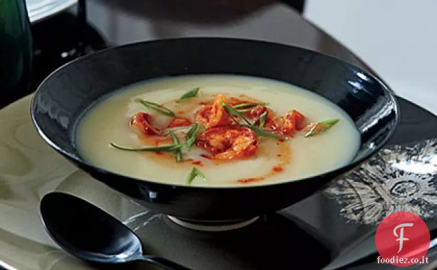 Zuppa di patate con gamberetti piccanti