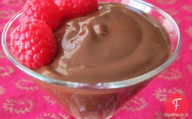 Budino al cioccolato senza latticini con infuso di lamponi