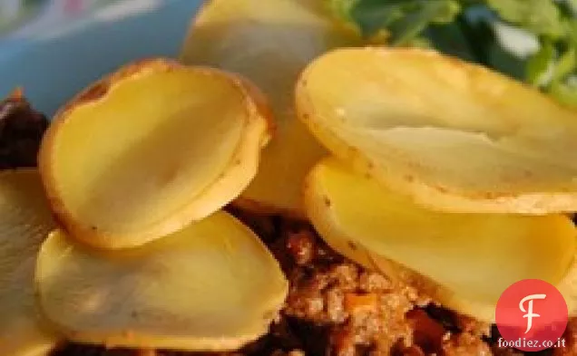 Manzo macinato serbo, veggie e patate al forno