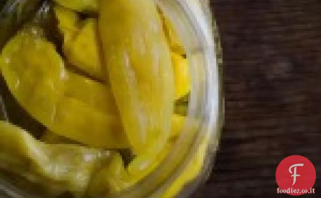 Insalata di spinaci appassiti con salsa di senape di pollo e miele