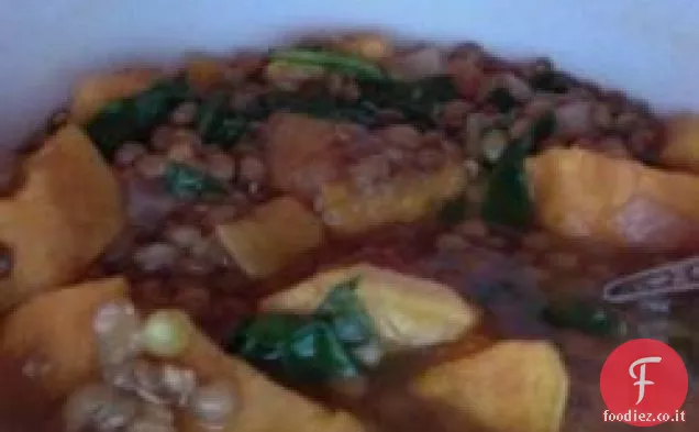 Zuppa indiana di patate dolci e lenticchie