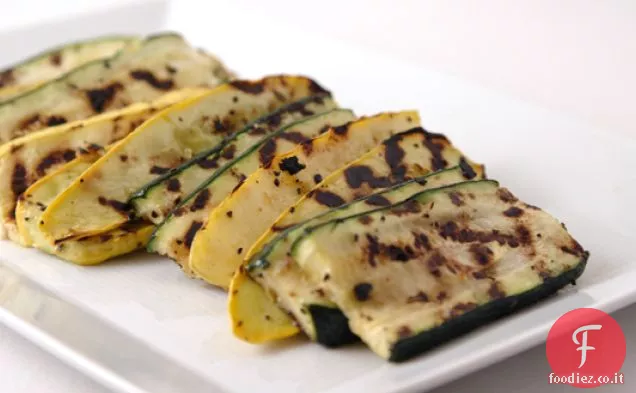 Zucca estiva alla griglia Garlicky