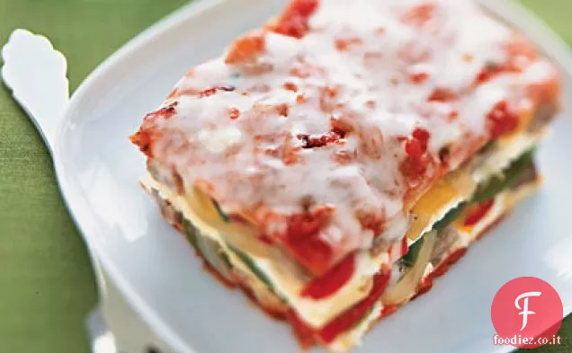 Salsiccia, peperone e lasagna di cipolla