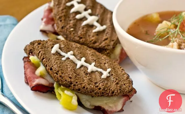 Big Game Week: Panini Pastrami e Cheddar Invecchiati