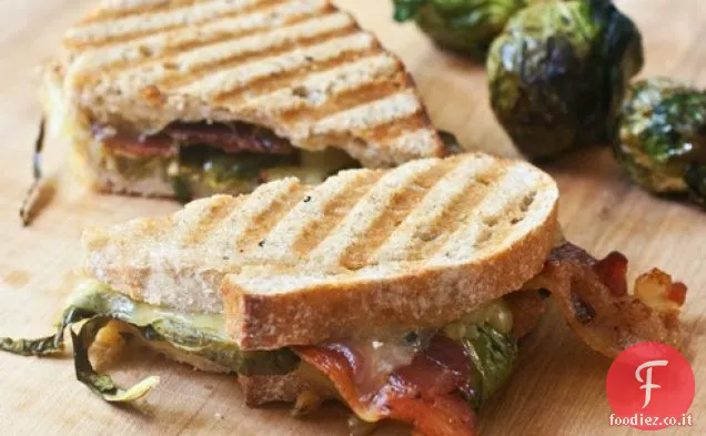 Cavoletti di Bruxelles, pancetta e Cheddar affumicato Panini...e il mio viaggio a Tillamook!
