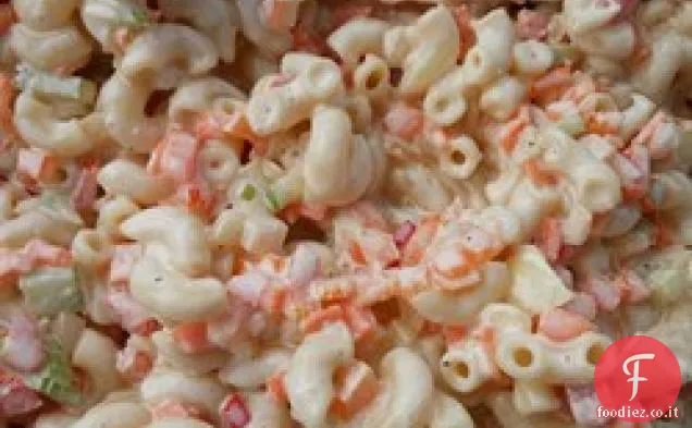 Insalata di maccheroni cremosi