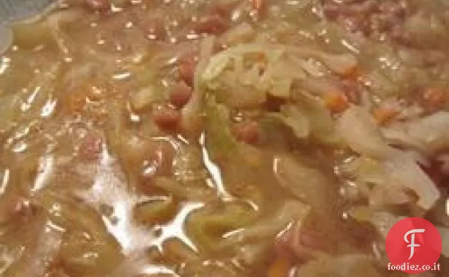 Zuppa di cavolo, patate e fagioli al forno