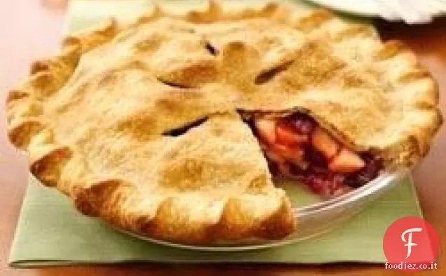 Torta festiva di mele e bacche