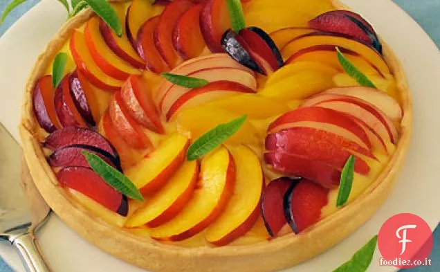 Crostata estiva di drupacee con cagliata di limone