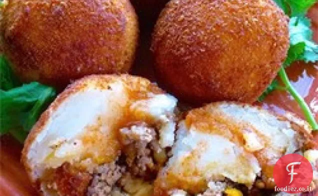 Papas Rellenas (Patate ripiene fritte)
