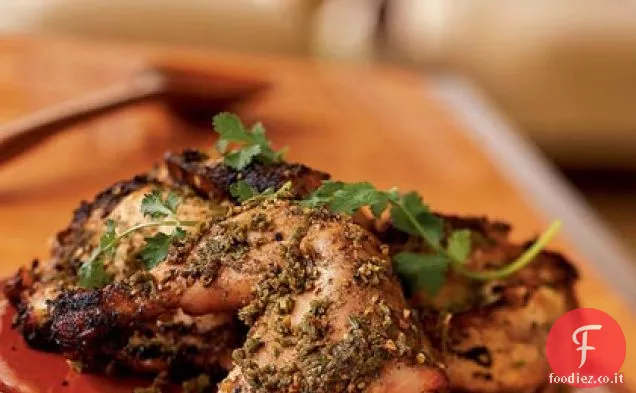 Laab (insalata di manzo piccante tailandese del nord)