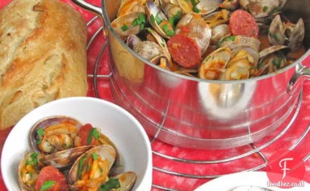 Vongole Piccanti con Salsiccia Abruzzese