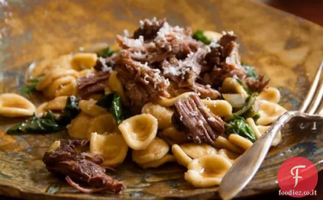 Costine Brasate al Cabernet con Bietole e Orecchiette