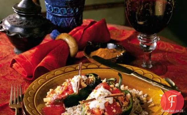 Poblanos ripieni di maiale con salsa di crema di noci