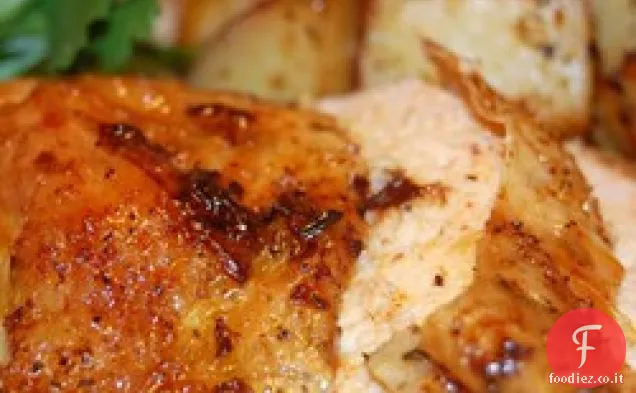 Arrosto di pollo appiccicoso girarrosto stile