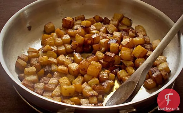 Rutabaga Homefries con peperoncini, menta e acero
