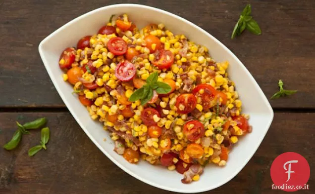 Insalata di mais dolce, pancetta e pomodoro