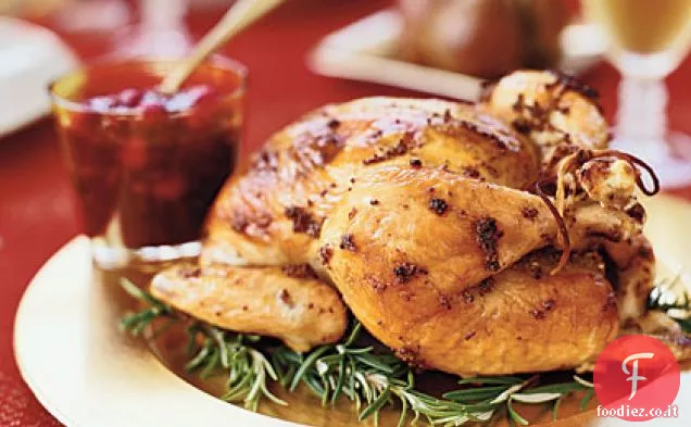 Rosmarino Aglio pollo arrosto con noci Pecan mirtillo Chutney
