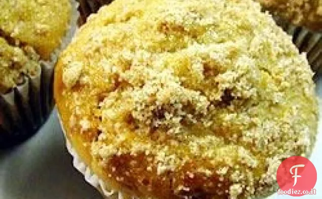 Jumbo soffici Muffin di mela noce