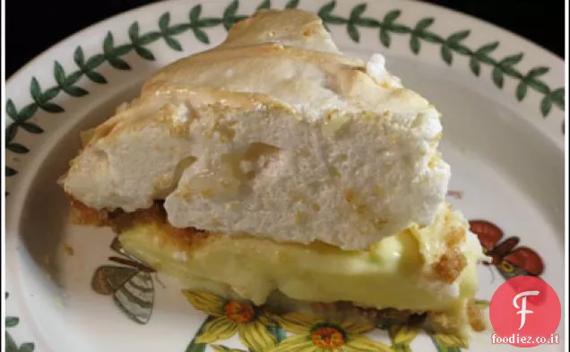 Torta di meringa al limone con panna acida
