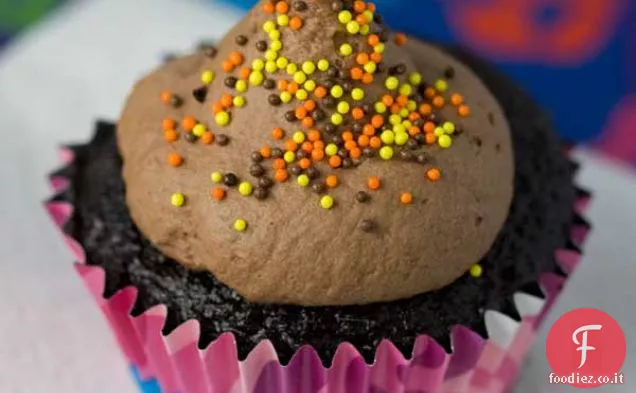 Magia nera Mousse sormontato Cupcakes