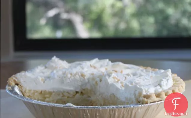 Grande torta di crema di cocco