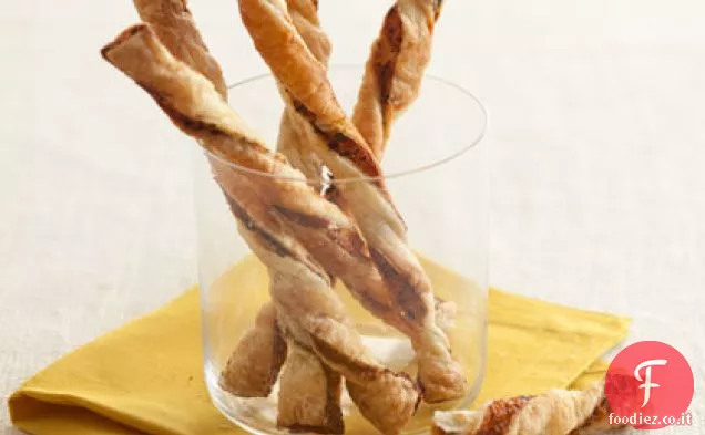 Cannucce di parmigiano e formaggio alle erbe