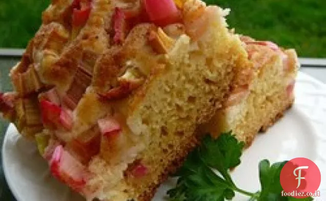 Torta di caffè al rabarbaro con panna acida