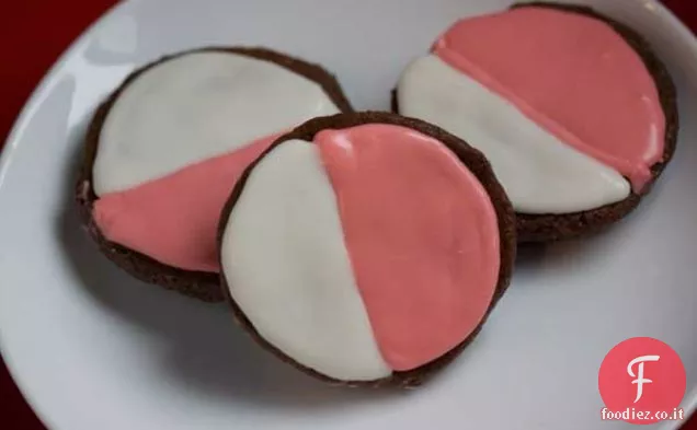 Biscotti al cioccolato rosa e bianco