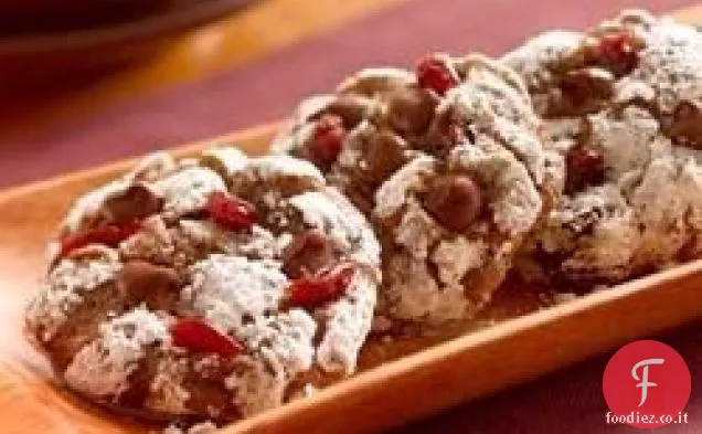 Biscotti all'anice al cioccolato con ciliegie essiccate