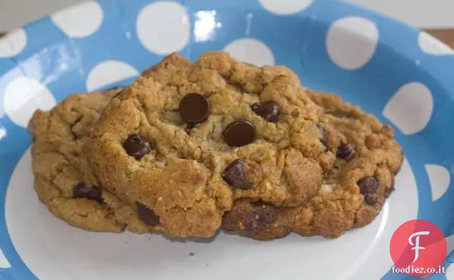 Biscotto al cioccolato con granola macinata