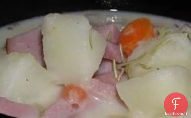 Zuppa di patate e prosciutto