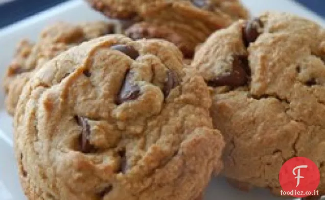 Biscotti con gocce di cioccolato al burro di arachidi gommosi