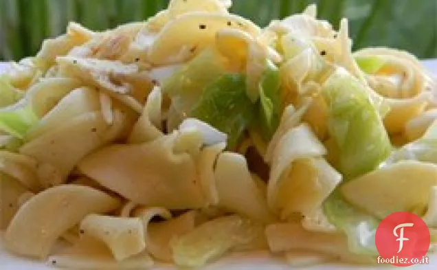 Cavolo Balushka o cavolo e tagliatelle