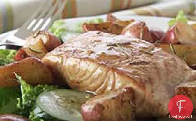 Salmone mediterraneo e insalata di patate