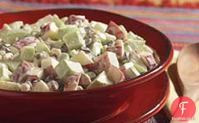 Insalata cremosa di mele e noci