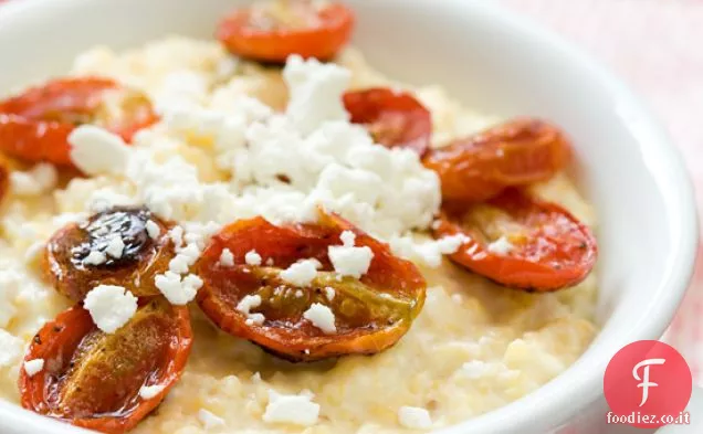 Granella di pomodoro arrosto con mais e formaggio di capra