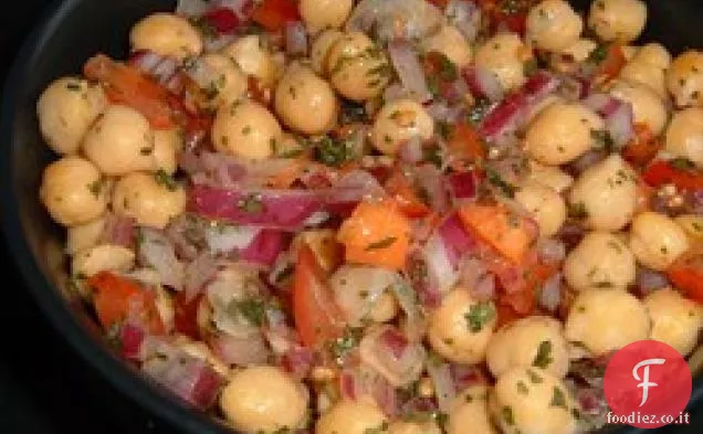 Insalata di ceci con Cipolla Rossa e Pomodoro