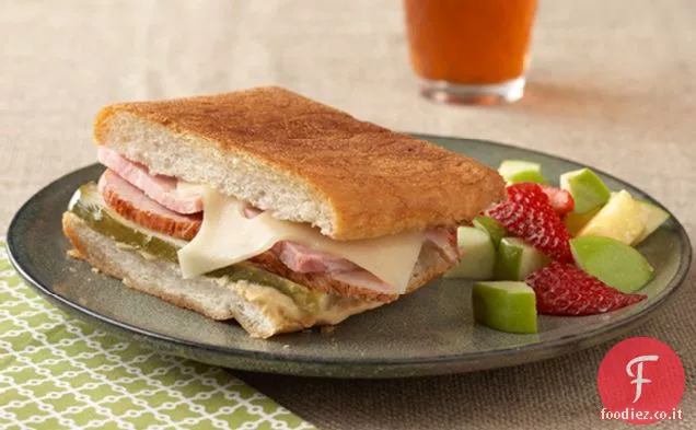 Panini al prosciutto e tacchino alla cubana