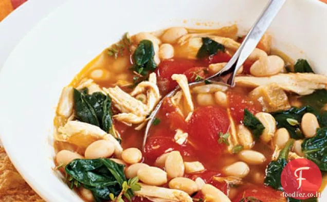 Stufato di pollo, fagioli bianchi e spinaci