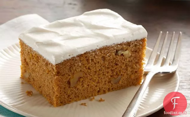 Torta di spezie di zucca con glassa di zucchero di canna