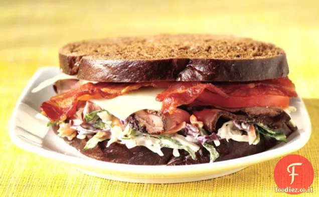 Panini di manzo e Slaw