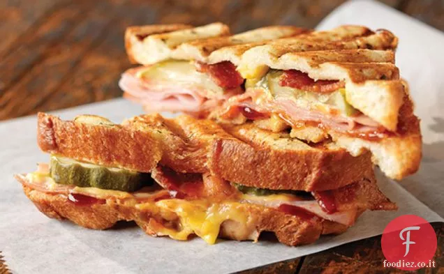 Il panino al prosciutto pressato