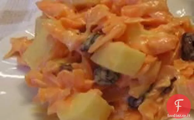 Insalata di carote e uva passa I